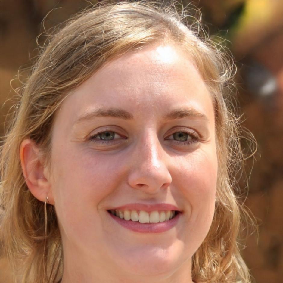 Portrait de Nadège Roux-Mercier